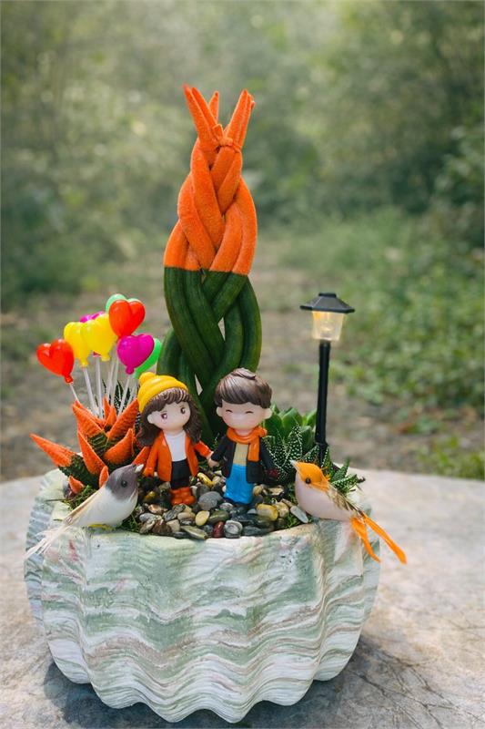 Sevgi Dolu Çift Figürlü Doğal Teraryum