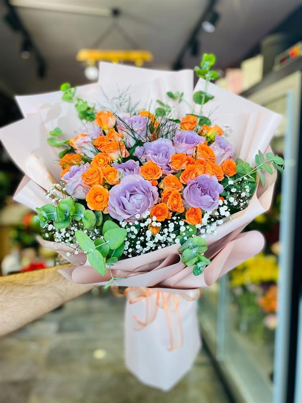 İthal Güllerin Zarafeti Buketi