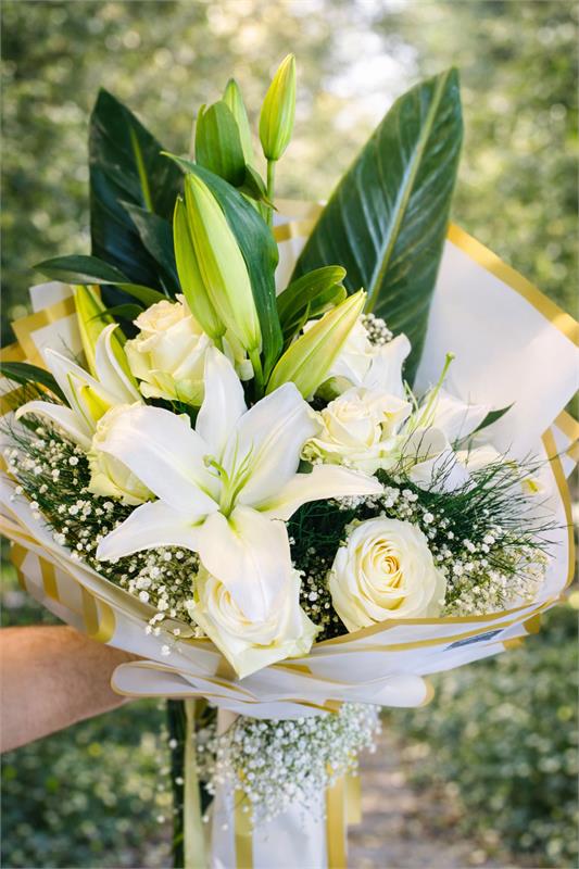 Beyaz Umut Lilyum Buketi