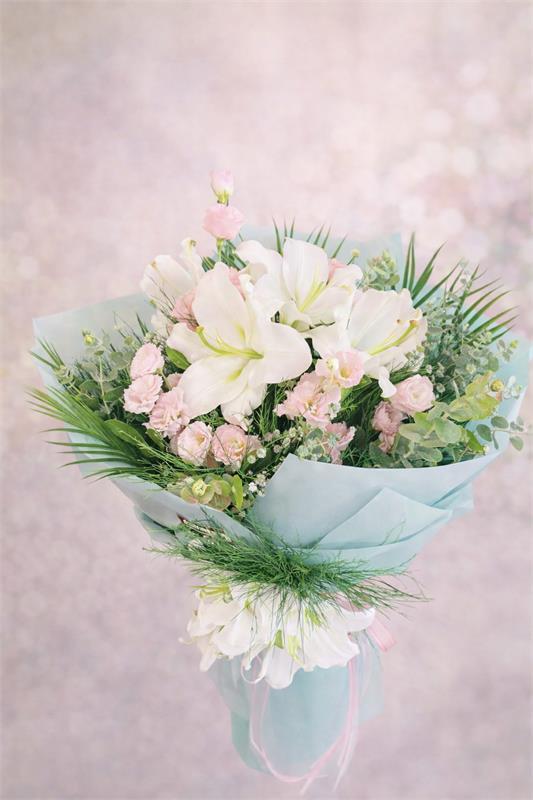 Pastel Zarafet Lilyum Buketi